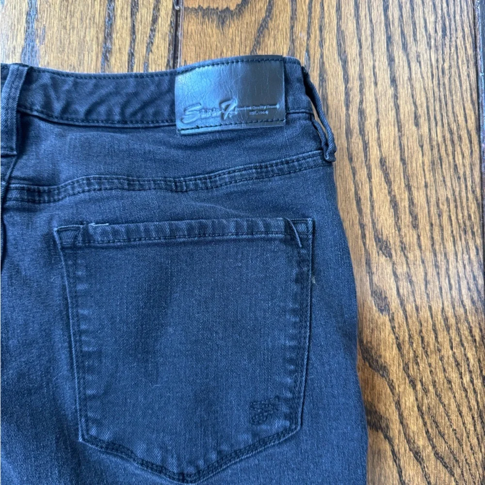 Seven7 Women's Black Skinny Jeans Size 8